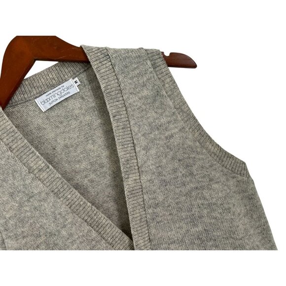 Bloomingdales Sutton Sweaters Shetland Wool Vest Gray Wool Leather Buttons - Picture 5 of 9